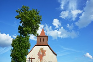 Jedwabno, Kirche